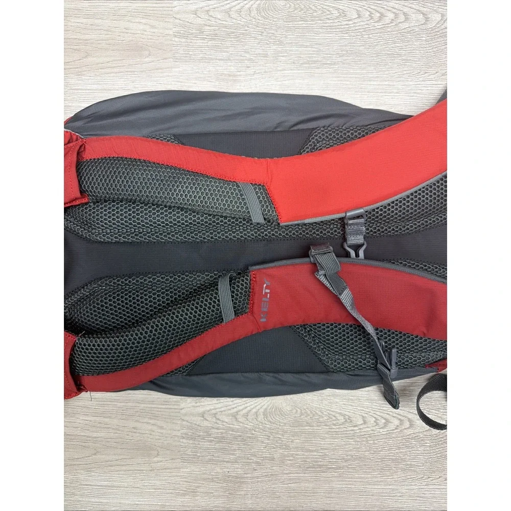 Kelty Basin 15L Red Hiking Daypack Backpack Padded Shoulders Laptop Sleeve